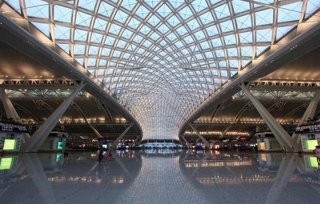 国内最繁忙的火车站，这个城市一举超越北京，上海虹桥紧随其后