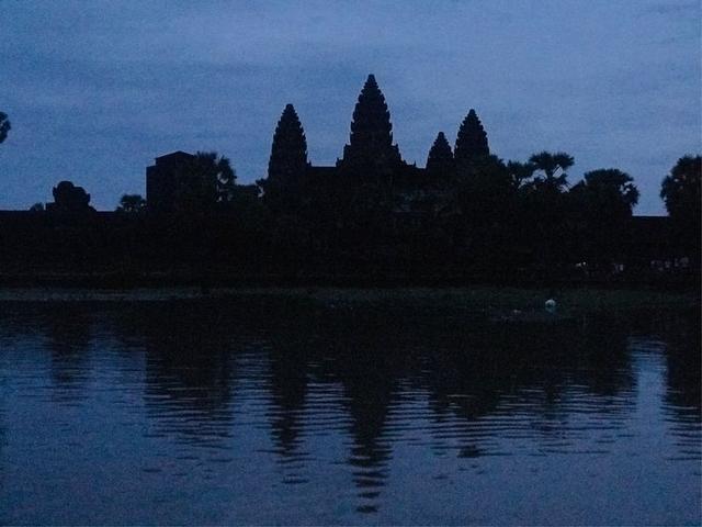 私藏在柬埔寨失落的神迹之国，世界上最大的庙宇，人生必游之地
