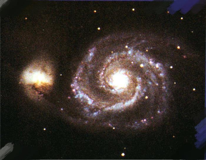 哈勃望远镜拍摄到，两个星系或将合并，仿佛看到了银河系的未来