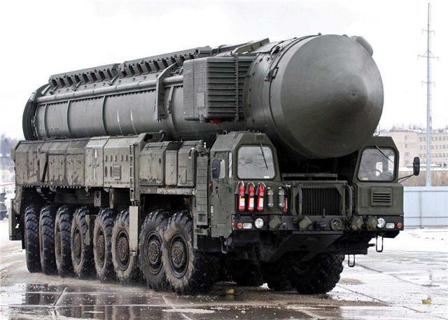 强势警告北约，俄军试射陆基洲际导弹，成功命中目标
