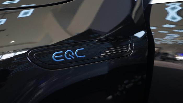 够豪华 很安全 奔驰对电动车的解读 北京奔驰EQC实拍简评