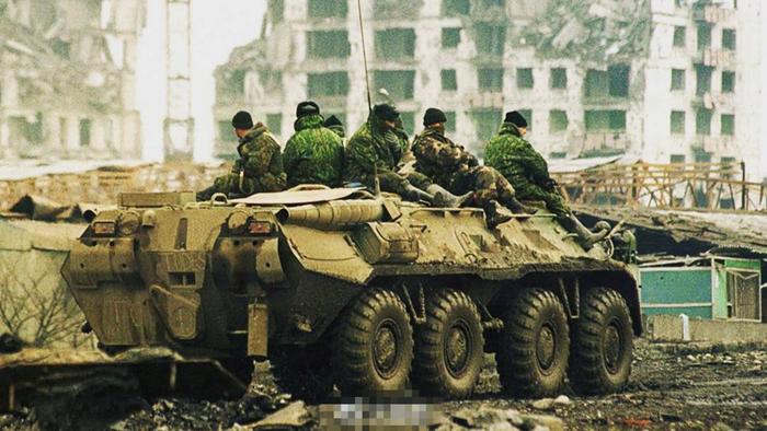12月11日第1次车臣战争爆发1994年：俄军损失5万人靠狂轰滥炸获胜