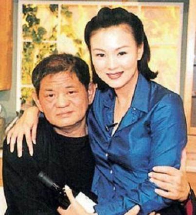 她曾与秦汉刘德凯相恋，嫁给黄任中5年离婚，58岁却还是单身？