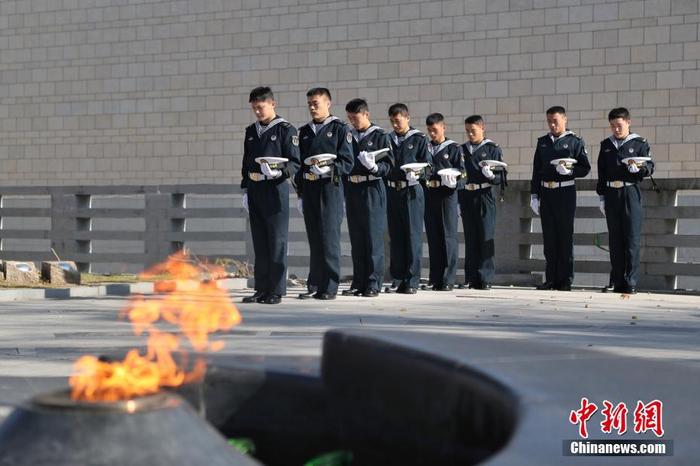 上海淞沪抗战纪念馆举行国家公祭日悼念活动上海淞沪抗战纪念馆举行国家公祭日悼念活动