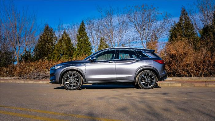 英菲尼迪QX50：比安全？我一点都不怂