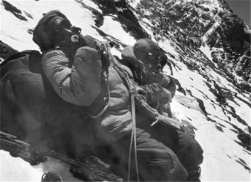 珠峰3具著名遗体：休息者、睡美人、绿靴子，多年来没人敢动他们