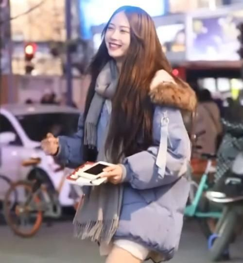 火遍全网的成都小甜甜,看到如今的现状,网友都失算了