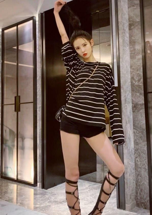 火遍全网的成都小甜甜,看到如今的现状,网友都失算了