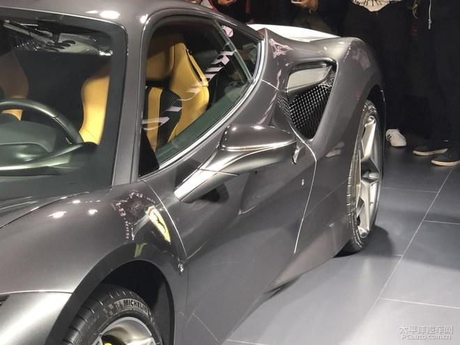 法拉利F8 Tributo正式上市 售价298.8万元起