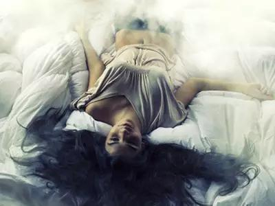 解析梦境之谜，为何连续数日梦见同一女生？