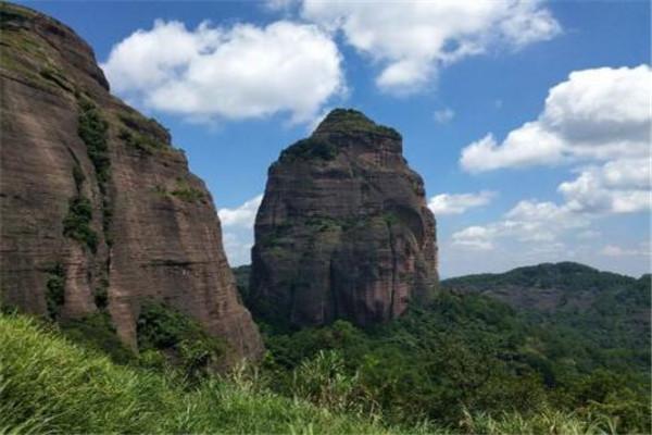贵港10大最好玩的地方，西山风景名胜区和龙潭国家森林公园必去