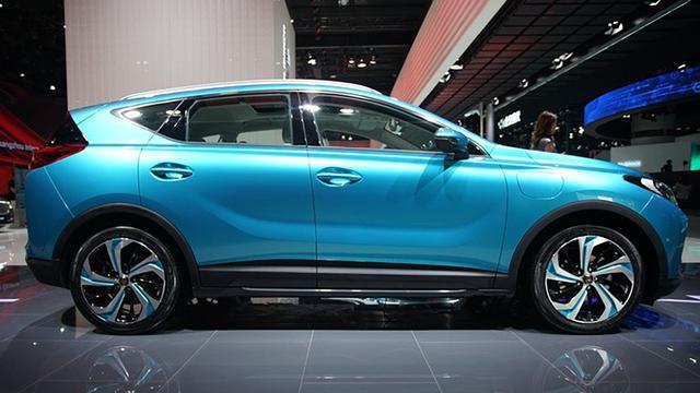 红旗首款纯电SUV，造型科幻，加速5.8秒，还看啥特斯拉Model Y