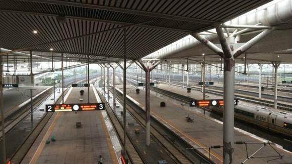 济青高速铁路客运专线上重要的中间站——章丘北站