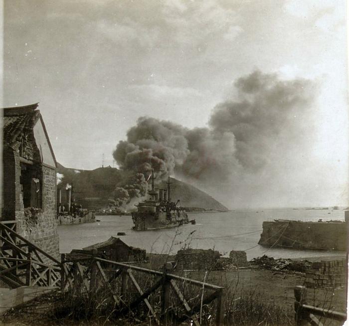 宣告人海战术退出历史舞台：1905年1月2日日俄战争旅顺口俄军投降