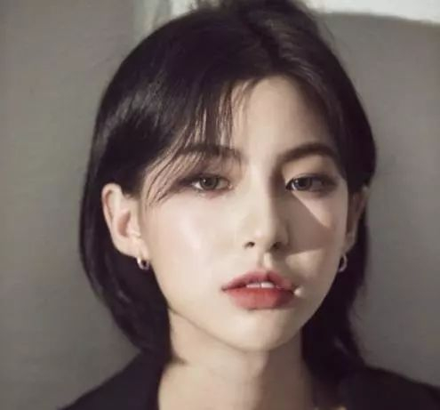 最火爆的染发颜色是什么 头发染色颜色大全图片含不用漂