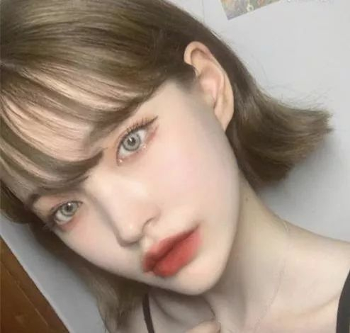 最火爆的染发颜色是什么 头发染色颜色大全图片含不用漂