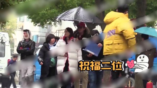 女儿们的恋爱：艾伦探班陈乔恩甜蜜雨中漫步，郑爽却起诉张恒