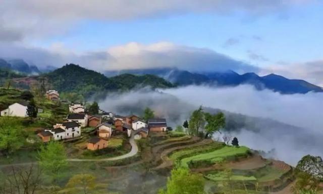 黄山这座徽派建筑风格的民宿，南京姑娘把民宿开在了云上丨花云境