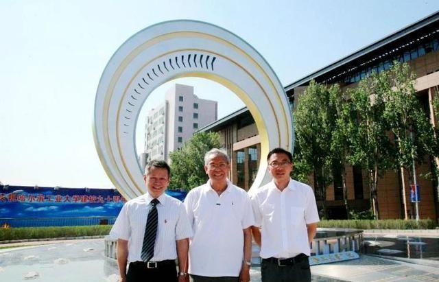 “中国天眼”（FAST）通过国家验收，哈尔滨工业大学参与其中！