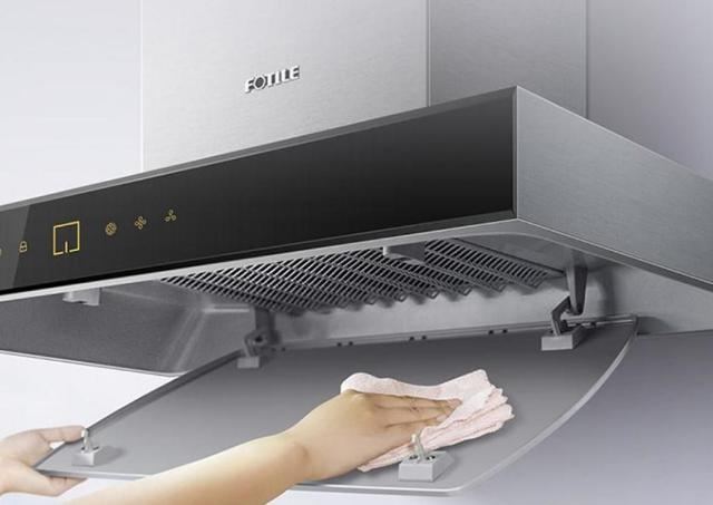 苏联肃反死了多少政治委员