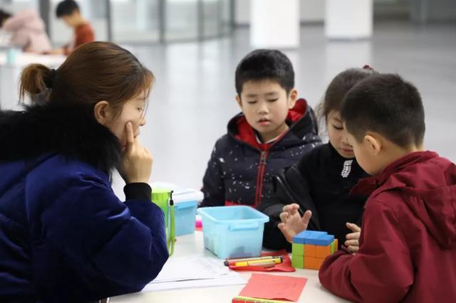 山东省潍坊未来实验学校如何用“游考”代替试卷