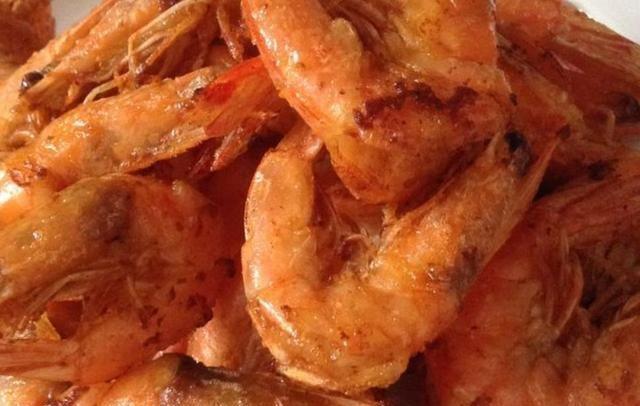 这种方法做大虾，步骤简单，虾肉鲜美，特别适合过年吃