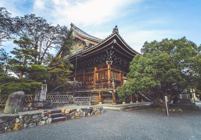 日本最小众的寺院，号称“红叶的马场”，景色绝美游人少