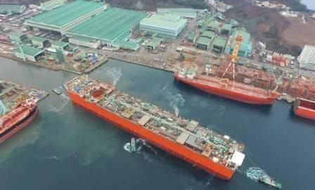 韩国造船业确实厉害！这艘价值54亿美元深水FLNG船体下水