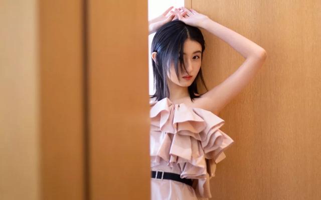 李易峰女友曝光？高以翔被多方利用？张子枫艺考全省第一？