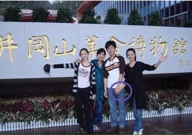 杨洋跟龙女郎徐若晗互动暧昧，为何他每次拍戏都要跟女演员传绯闻