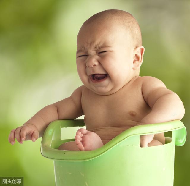 三个月的宝宝想和所有人分享的人生经验：会哭的娃有奶喝