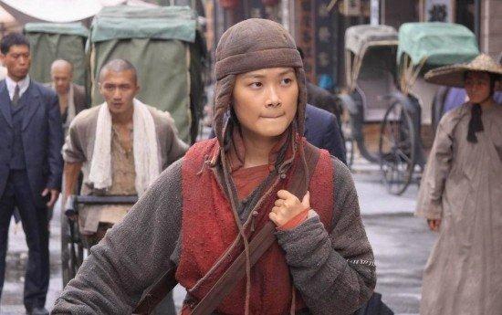 李宇春、周笔畅“超女”15年后再同台，造型大变样，击碎不和传闻