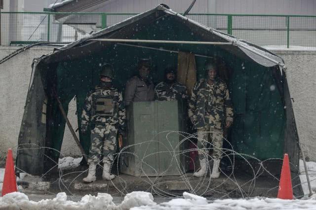 35人死亡！印巴边境多地突发雪崩，印部署大量军队，有士兵失踪