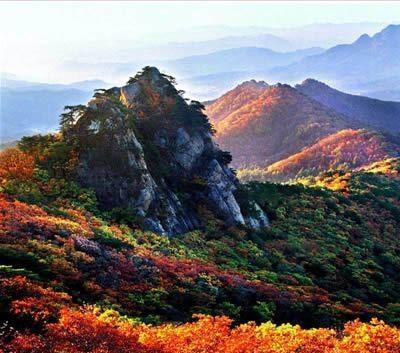 鞍山市立山区的火车站之一——灵山站