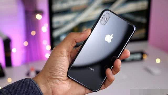 iPhone上的深色模式好用吗？为何不少果粉都比较喜欢