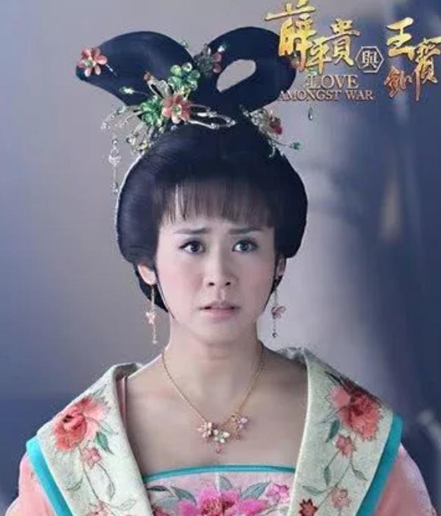 这8位女星，长得美却驾驭不了古装，郭碧婷baby颜值被拉低