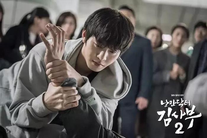 2020年第一部爆款韩剧，首播收视14.9%，同档期第一