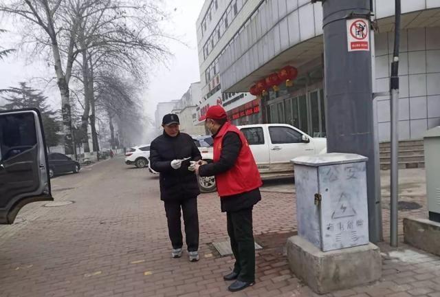 濮阳市第二实验小学开展“送口罩、献爱心”志愿服务活动
