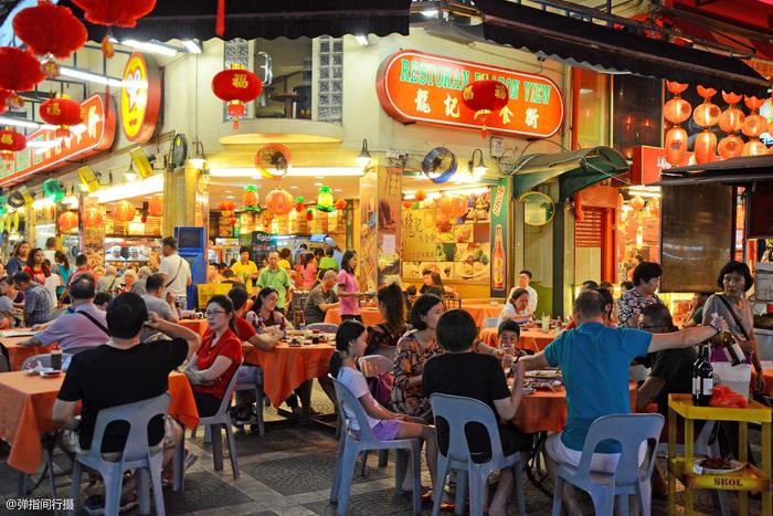 马来西亚最火的夜市，春节美食大排档人满为患，感觉像在广州街头