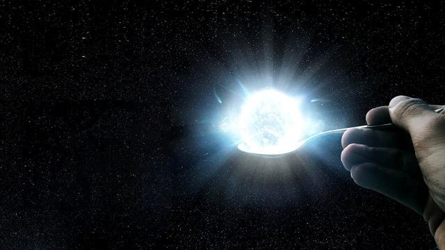 我们是否可以将一小勺中子星物质带回地球，会发生什么