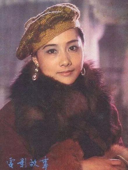 《囧妈》第一女主角，被徐峥诚邀出山，绝色美人曾因《渴望》走红