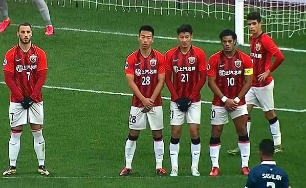 3：0晋级正赛！亚冠：中国足球首战告捷，一次意外改变比赛走向