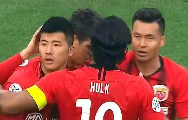 3：0晋级正赛！亚冠：中国足球首战告捷，一次意外改变比赛走向