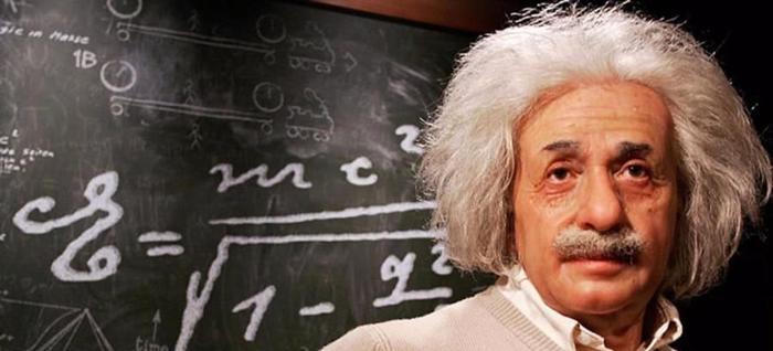 奇怪！为啥爱因斯坦写下“6-3＝6”，是眼花了吗？他发现了什么