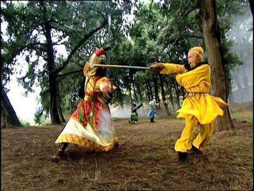 《西游记》中，孙悟空和大鹏鸟到底谁更厉害？真的很难说！