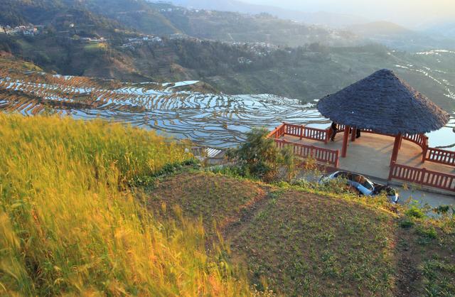 红河人“私藏”的一块宝地，依山傍水甲寅乡梯田，云山雾绕似仙境