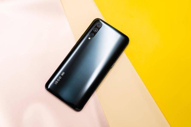 vivo又双叒拿奖！两款5G旗舰荣登新浪2019科技风云榜