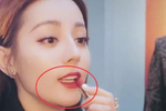 冯小刚聚餐被拍,离开十级美颜后,女神的表情说明一切啊!