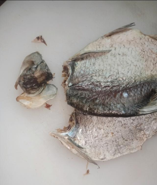 清蒸风干鱼腊鱼做法小窍门，好吃筋道，不腥不硬，鲜香可口又下饭