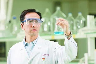 李文东
